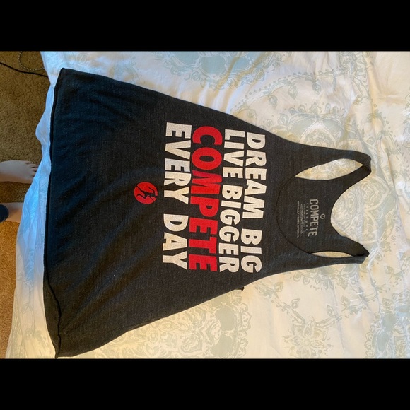 Gray Workout Tank Top size M - Picture 6 of 6